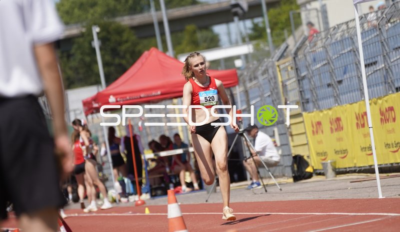 Sörgel Antonia (520) beim Sprint im Stadion Oberwerth Koblenz