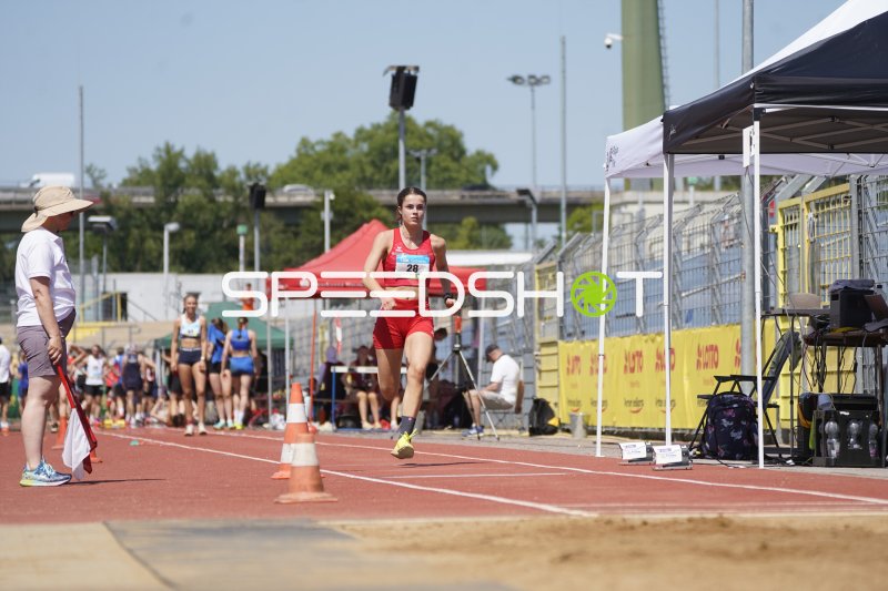 Hebding Teixeira Caroline (28) beim Sprint im Stadion Oberwerth Koblenz