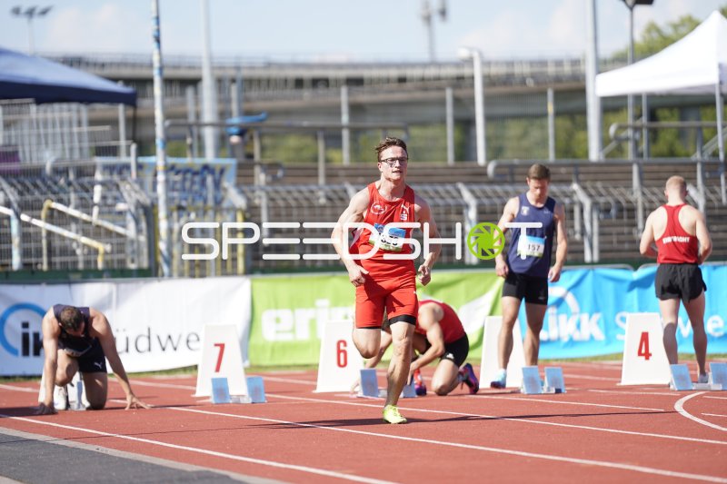 Hofmann Leon (1353) beim Sprint im Stadion Oberwerth Koblenz