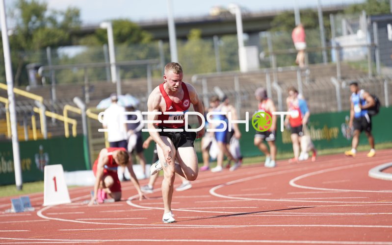 Philip HENNEMUTH (610) beim Sprint im Stadion Oberwerth Koblenz