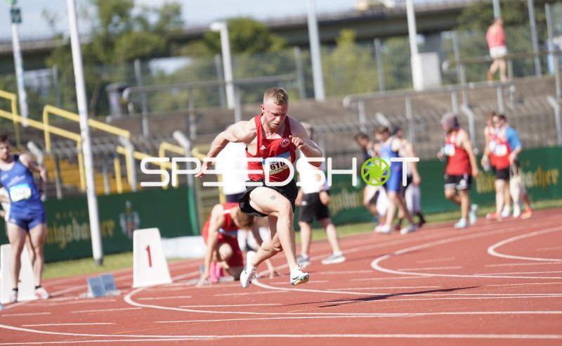 Philip HENNEMUTH (610) beim Sprint-Start im Stadion Oberwerth Koblenz