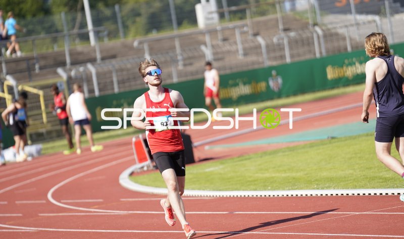 Philipp IPPEN (93) beim Lauf im Stadion Oberwerth Koblenz
