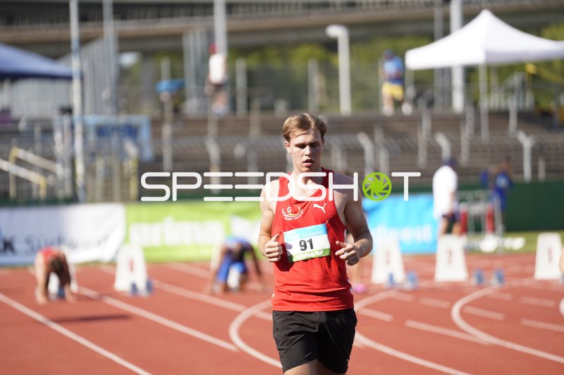 Noah HEIL (91) beim Laufwettbewerb im Stadion Oberwerth Koblenz