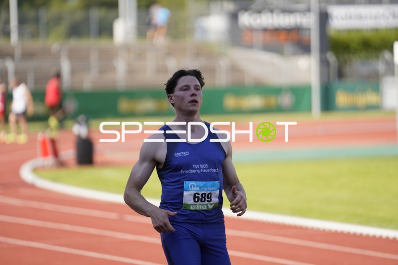 Stahl Philip (689) beim Lauf im Stadion Oberwerth Koblenz
