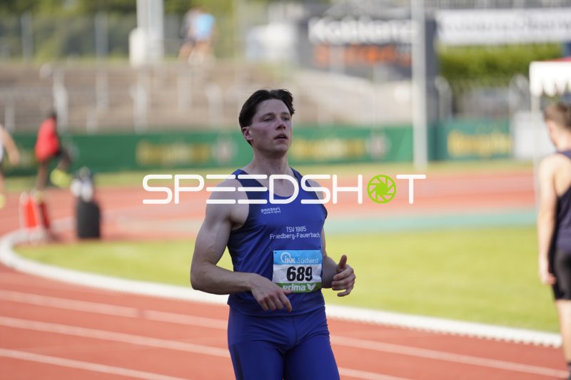 Stahl Philip (689) beim Lauf im Stadion Oberwerth Koblenz