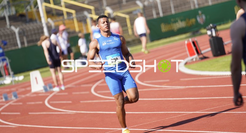 Salakiaku Lionel (980) beim Sprint im Stadion Oberwerth Koblenz