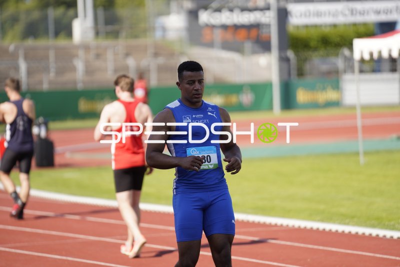 Salakiaku Lionel (980) beim Lauf im Stadion Oberwerth Koblenz