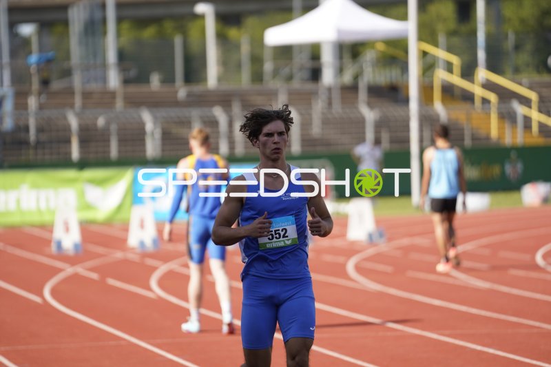 Hnatczuk Maksymilian (552) beim Laufwettbewerb im Stadion Oberwerth Koblenz