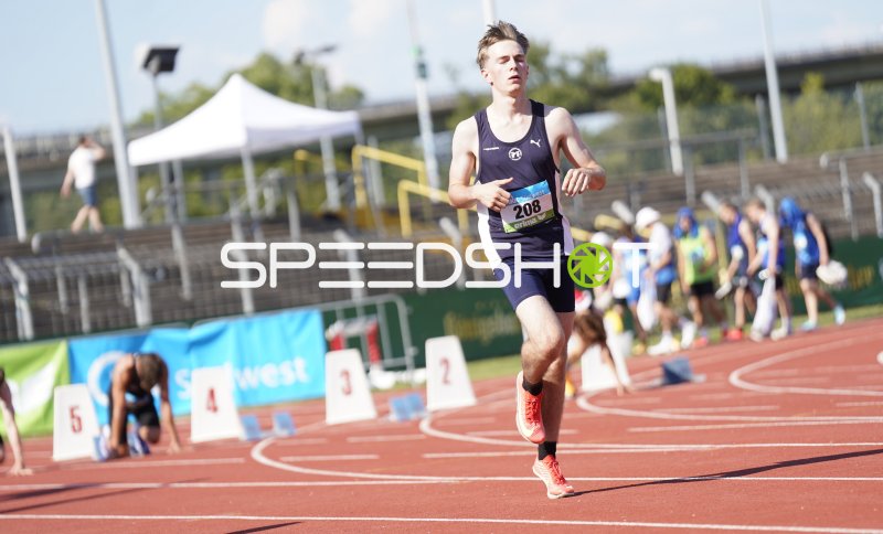 Expósito Pio (208) beim Lauf im Stadion Oberwerth Koblenz