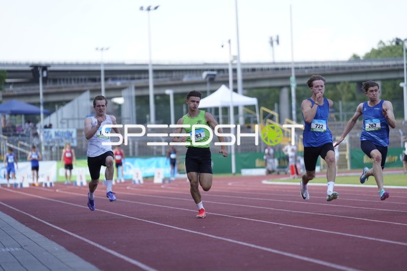 Daum Mika (763), Benner Daniel (722) und Weinmann Lenn (1216) im Sprintrennen in Koblenz