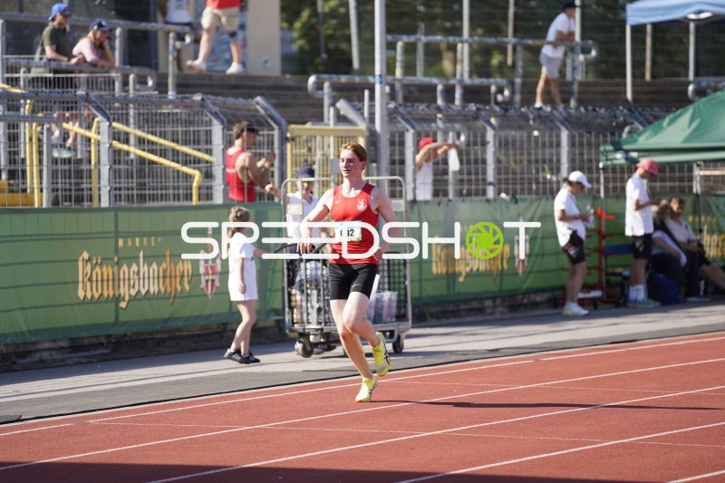 Dördelmann Bruno (692) beim Lauf im Stadion Oberwerth Koblenz
