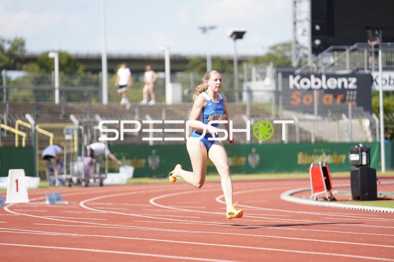 Pätzel Pia (553) beim Sprint im Stadion Oberwerth Koblenz