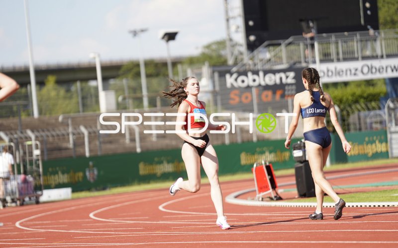 Böer Celine (82) beim Sprint im Stadion Oberwerth Koblenz