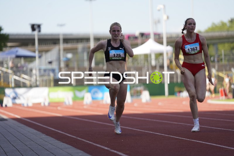 Schürle Hannah (175) und Sohn Nelly (1362) im Sprintduell beim Stadion Oberwerth Koblenz