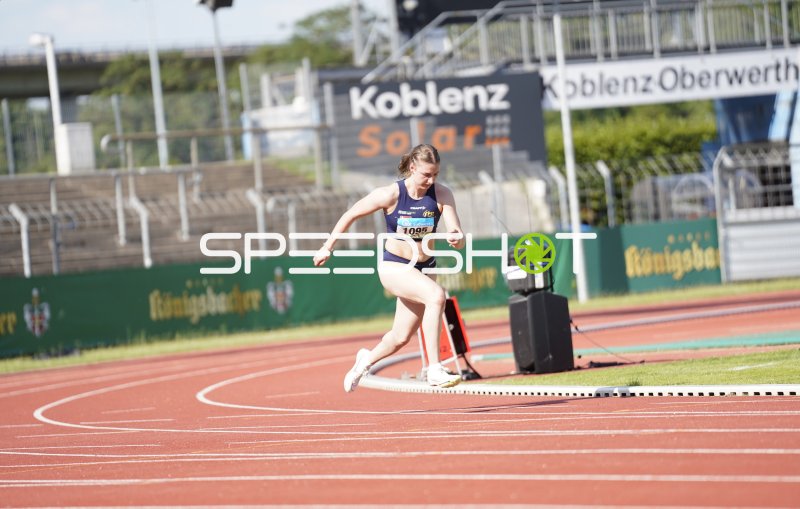 Steilen Lilian (1095) im Sprint auf der Tartanbahn in Koblenz