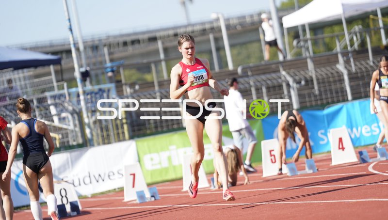 Weingarten Lucy (708) beim Sprint im Stadion Oberwerth Koblenz