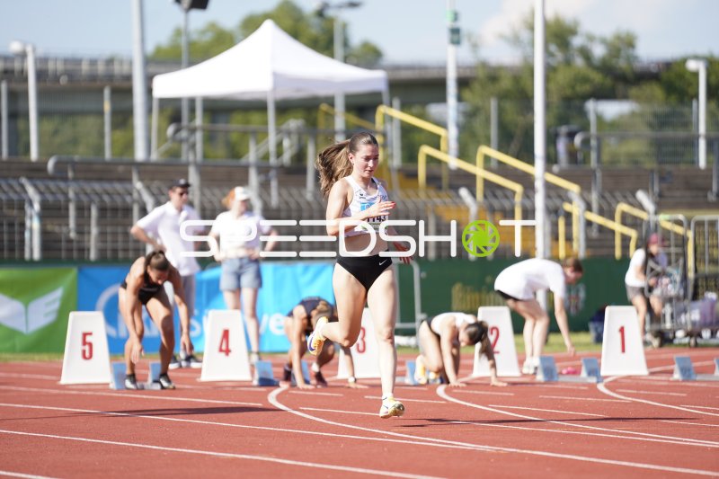 Helios Ksenia (1143) beim Sprint-Start im Stadion Oberwerth Koblenz