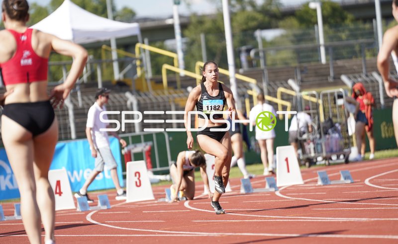 Koch Jessica (1182) beim Sprint im Stadion Oberwerth Koblenz