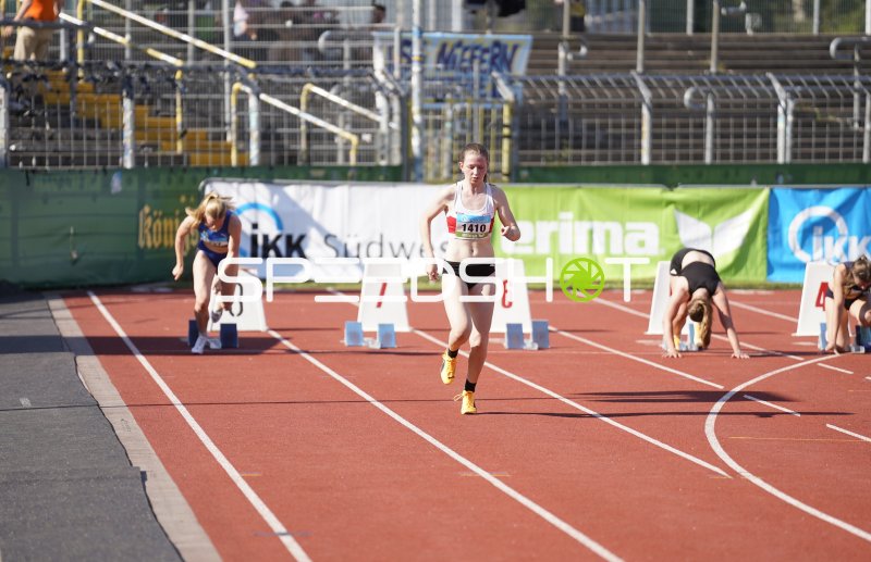 Spannbauer Rosalie (1410) beim Sprint-Start im Stadion Oberwerth Koblenz