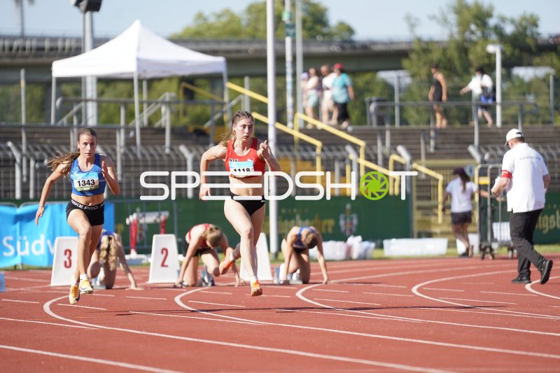 Schulze Liara (1118) und Lenk Hannah (1343) im Sprint beim Leichtathletik-Meeting in Koblenz