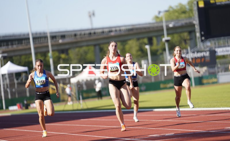 Schulze Liara (1118) führt das Feld beim Sprint in Koblenz an