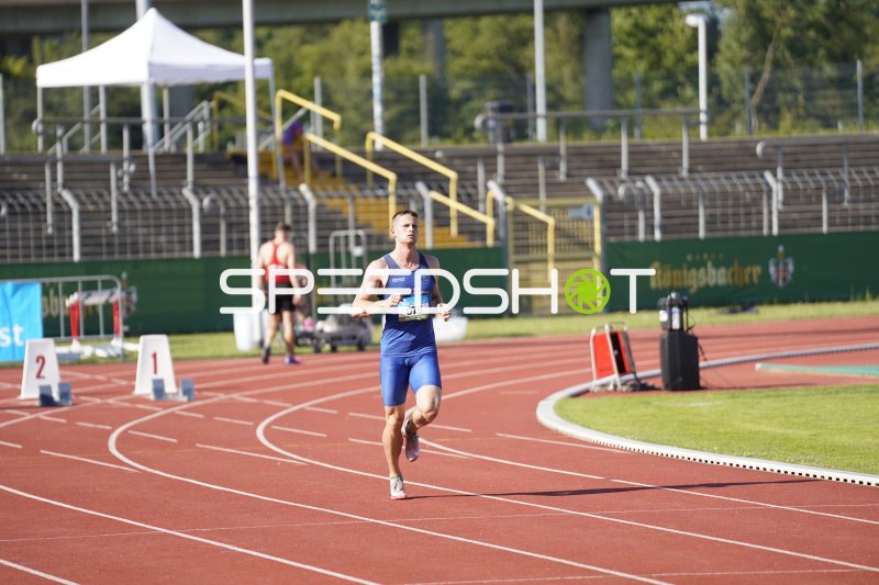 Hieronymi Lars (678) beim Lauf im Stadion Oberwerth Koblenz