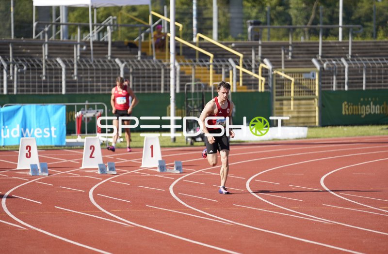 Timo LANGE (620) im Sprint auf der Tartanbahn in Koblenz