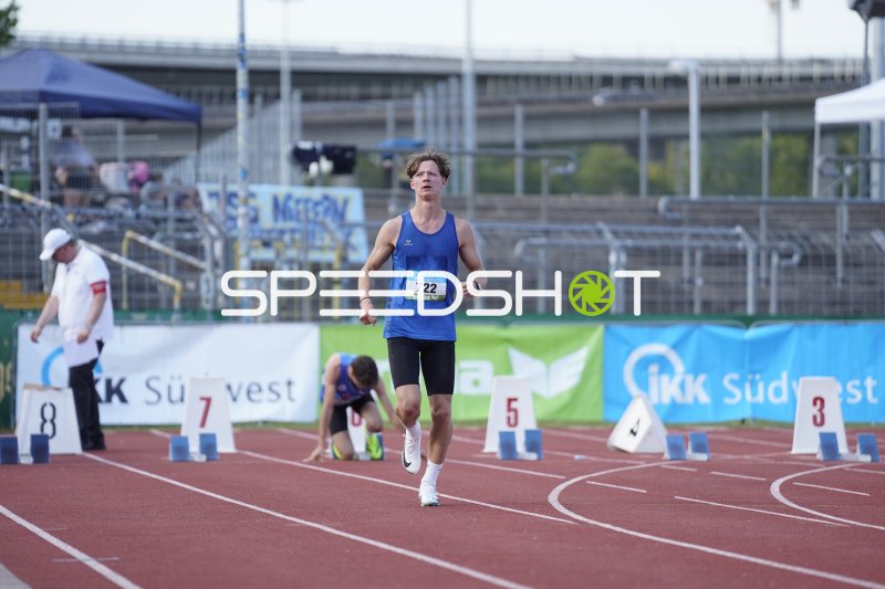 Benner Daniel (722) beim Lauf im Stadion Oberwerth Koblenz