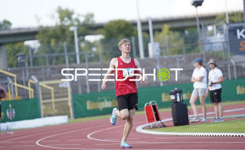 Herbert Julius Christoph (589) beim Lauf im Stadion Oberwerth Koblenz