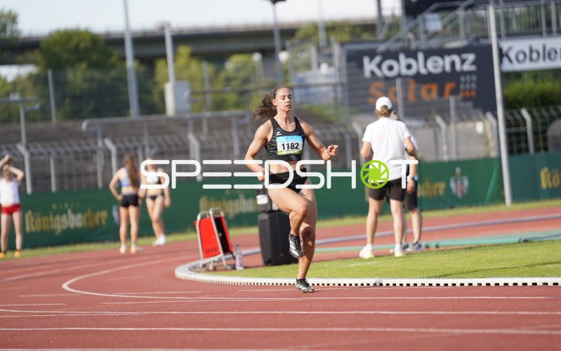 Koch Jessica (1182) beim Lauf im Stadion Oberwerth Koblenz