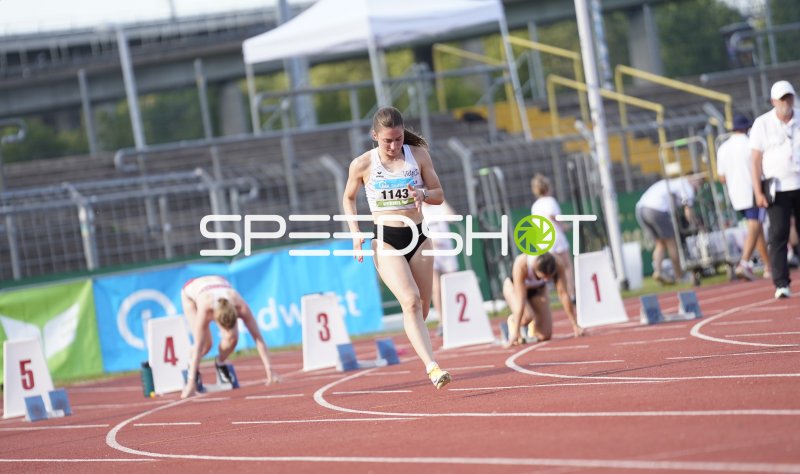 Helios Ksenia (1143) beim Sprint-Start im Stadion Oberwerth Koblenz
