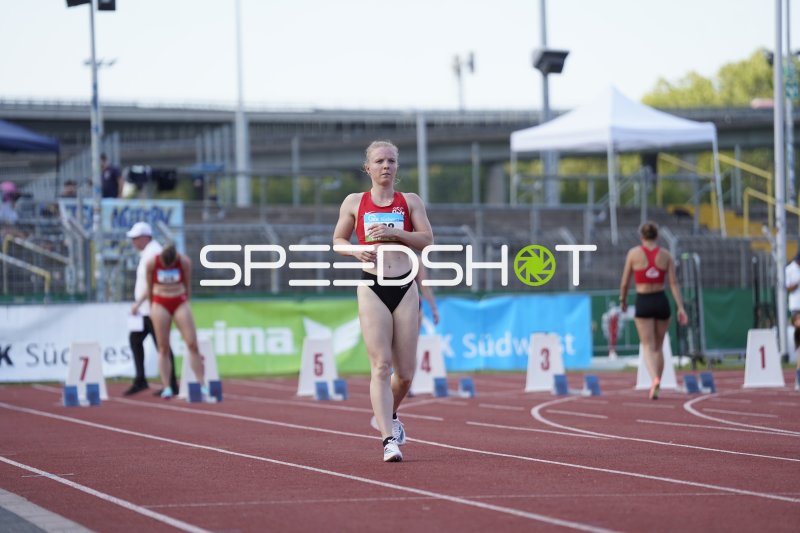 Nadine Mercier (568) beim Lauf im Stadion Oberwerth Koblenz