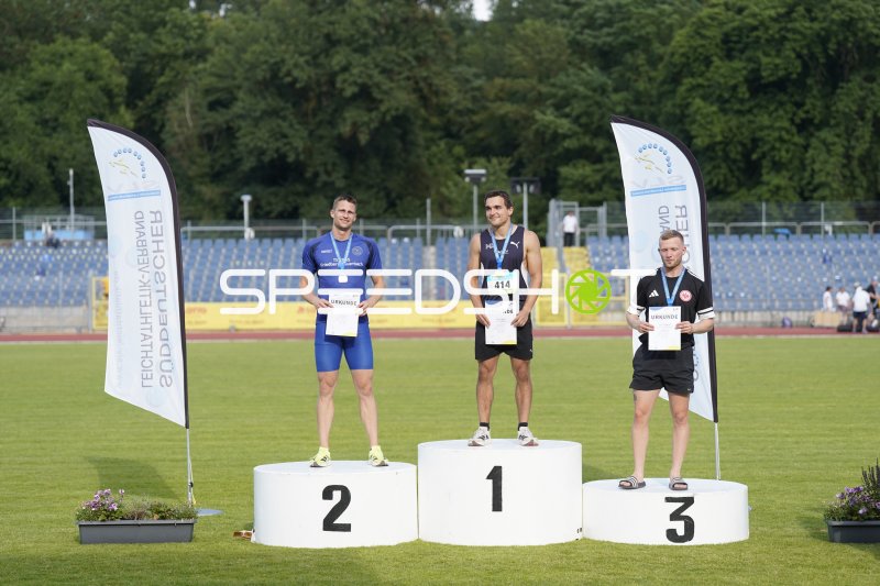 Siegerehrung mit Olbert Fabian (414), Hieronymi Lars (678) und Enders Yanik Can (603) in Koblenz