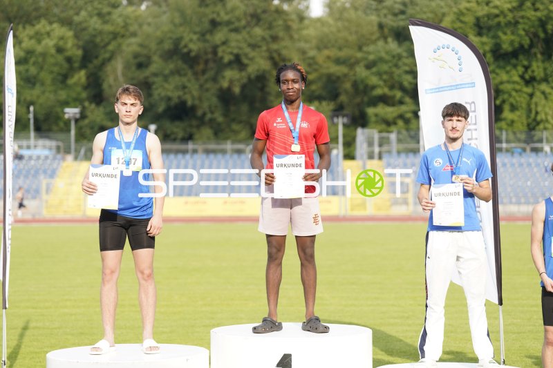 Siegerehrung im Stadion Oberwerth: Njikam Sidwell (900), Fliedner Adrian (523) und Krom Dmitrij (1382) auf dem Podium