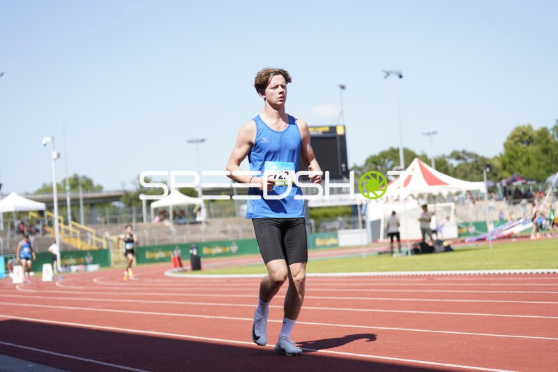 Benner Daniel (722) beim Lauf im Stadion Oberwerth Koblenz