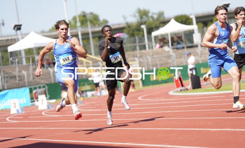 Asante Junior (387) führt Sprint-Rennen im Stadion Oberwerth Koblenz
