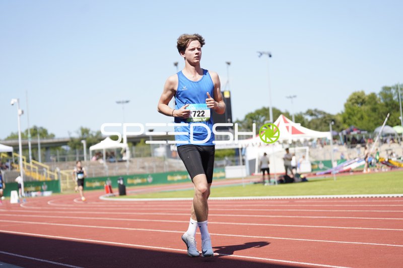 Benner Daniel (722) beim Lauf im Stadion Oberwerth Koblenz