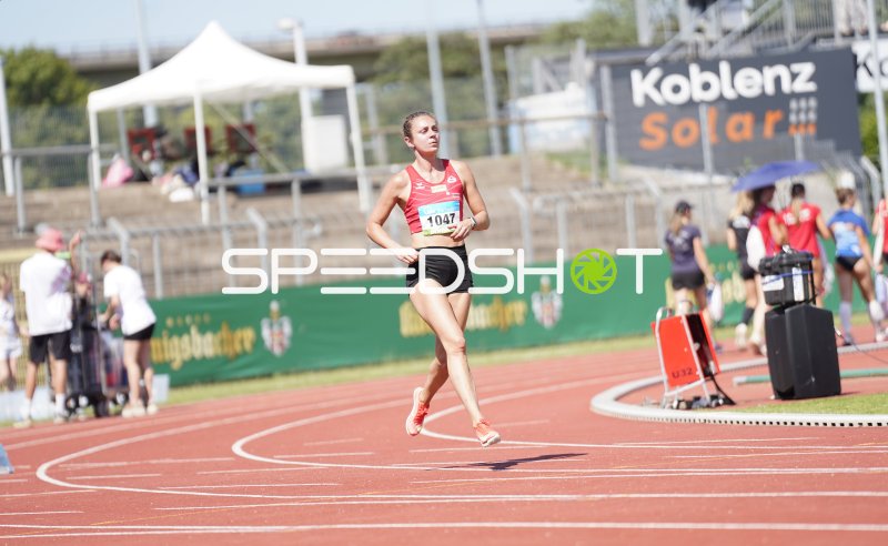 Roos Jessica (1047) beim Laufwettbewerb im Stadion Oberwerth Koblenz