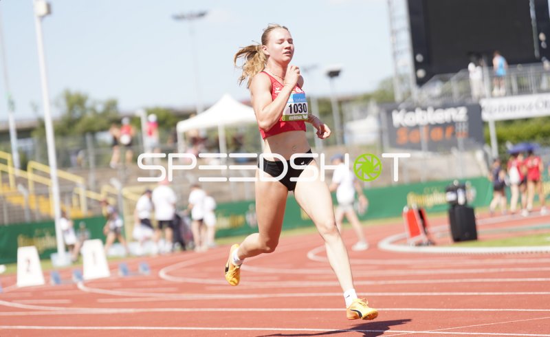Chetik Isabella Sophie (1030) beim Sprint im Stadion Oberwerth Koblenz