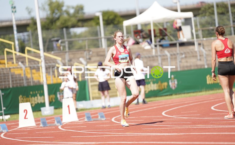 Rühle Miriam (1049) beim Lauf im Stadion Oberwerth Koblenz