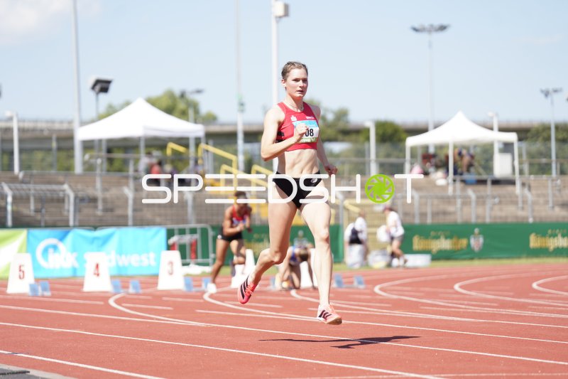 Nord Olivia (08) beim Sprint im Stadion Oberwerth Koblenz