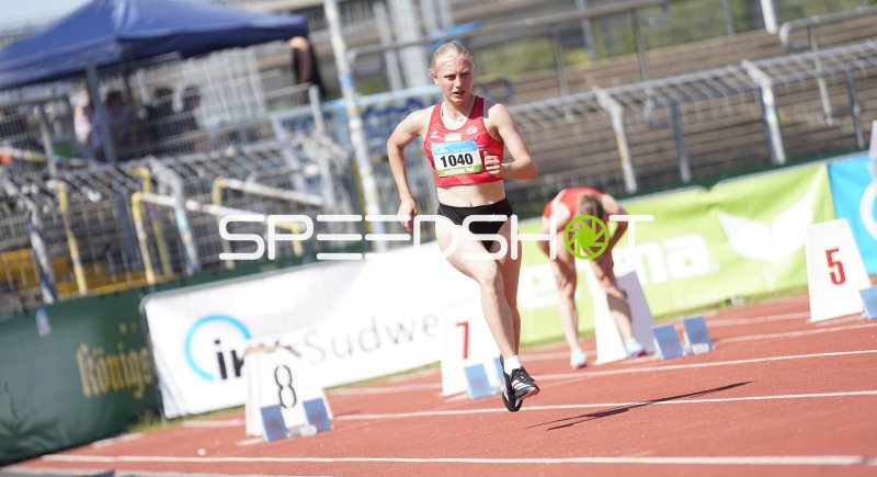 Kupser Leonie (1040) beim Sprint im Stadion Oberwerth Koblenz