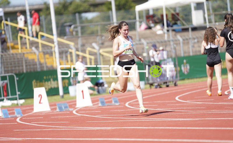 Helios Ksenia (1143) beim Sprint im Stadion Oberwerth Koblenz