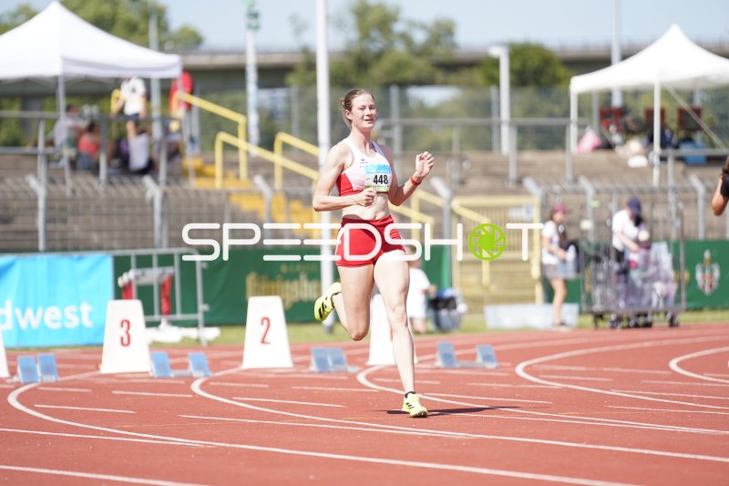 Kauer Miriam (448) beim Lauf im Stadion Oberwerth Koblenz