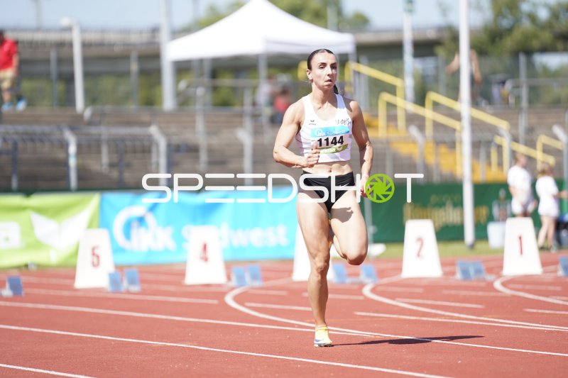 Jakobs Svenja (1144) im Laufwettbewerb im Stadion Oberwerth Koblenz