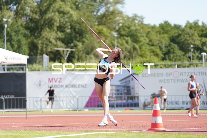 Schmitt Hanna (362) beim Speerwurf im Stadion Oberwerth Koblenz