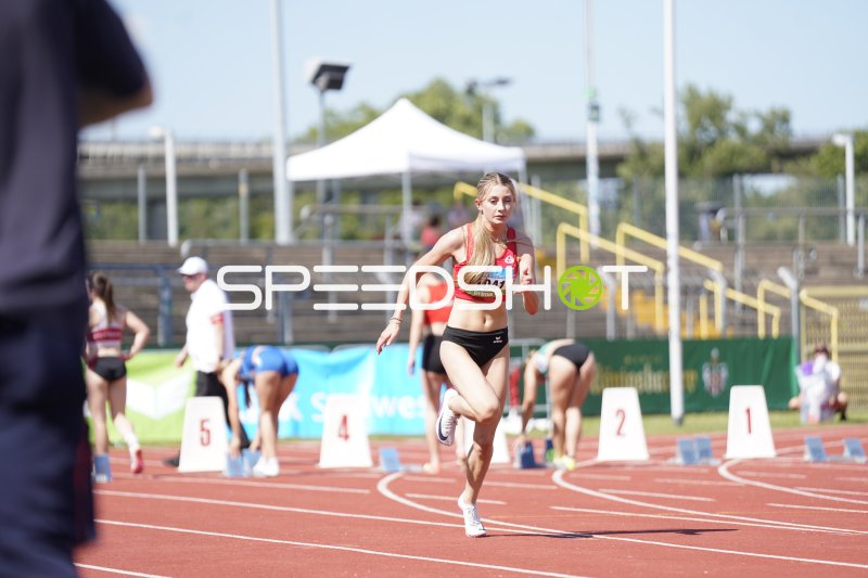 Meuter Lotta (1041) im Sprint beim Leichtathletik-Meeting in Koblenz