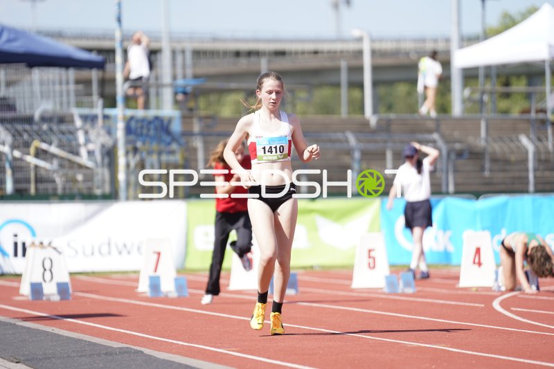 Spannbauer Rosalie (1410) beim Lauf im Stadion Oberwerth Koblenz