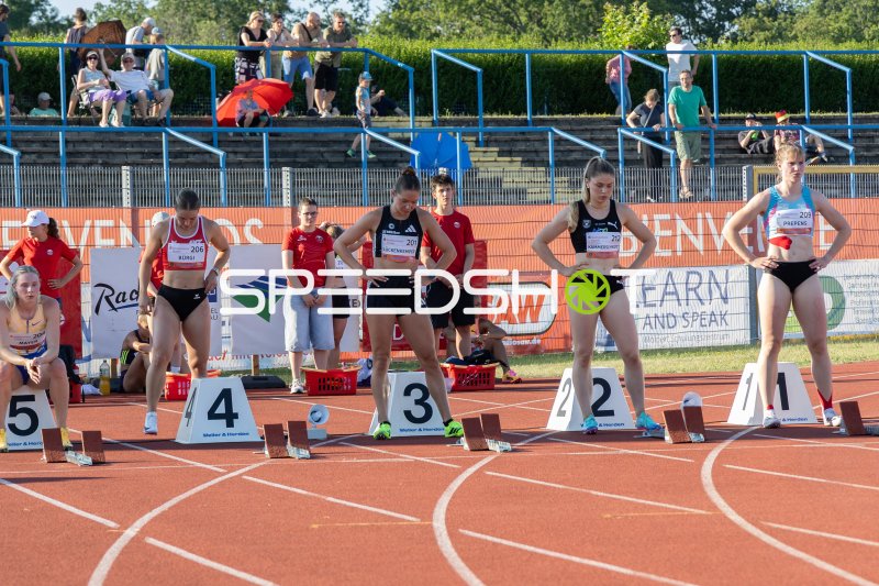 Startaufstellung im Sprint-Finale im Paul-Greifzu-Stadion Dessau