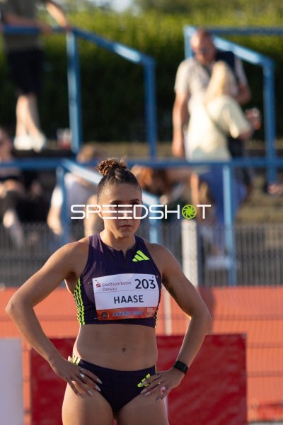 Haase Rebekka (203) konzentriert vor dem Wettkampf in Dessau
